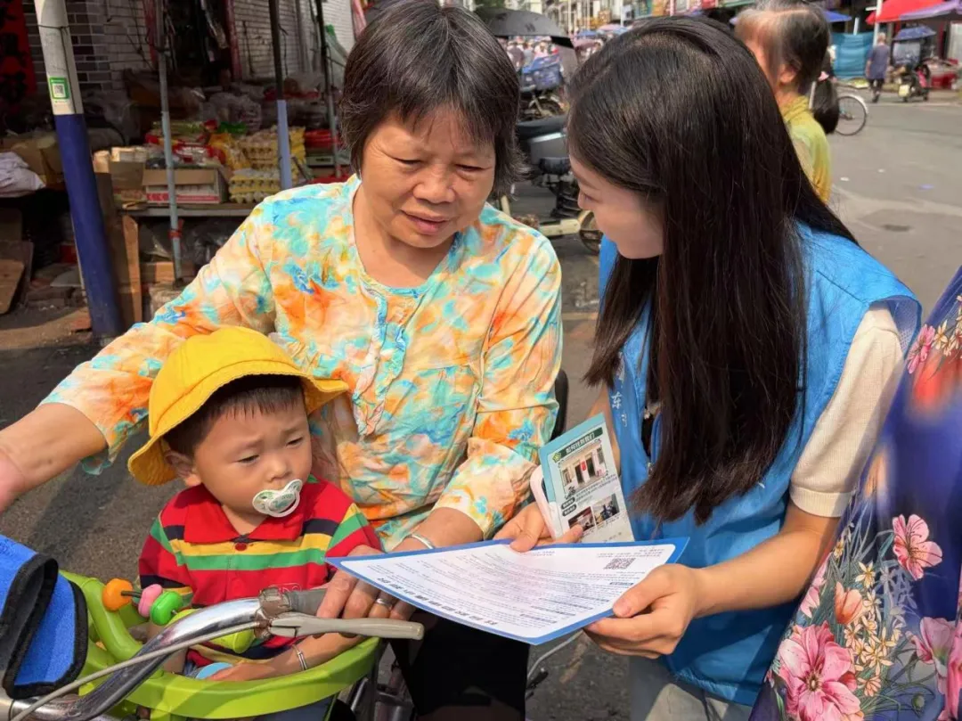 政策宣讲进市场 救助惠民暖人心