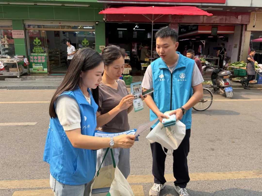政策宣讲进市场 救助惠民暖人心