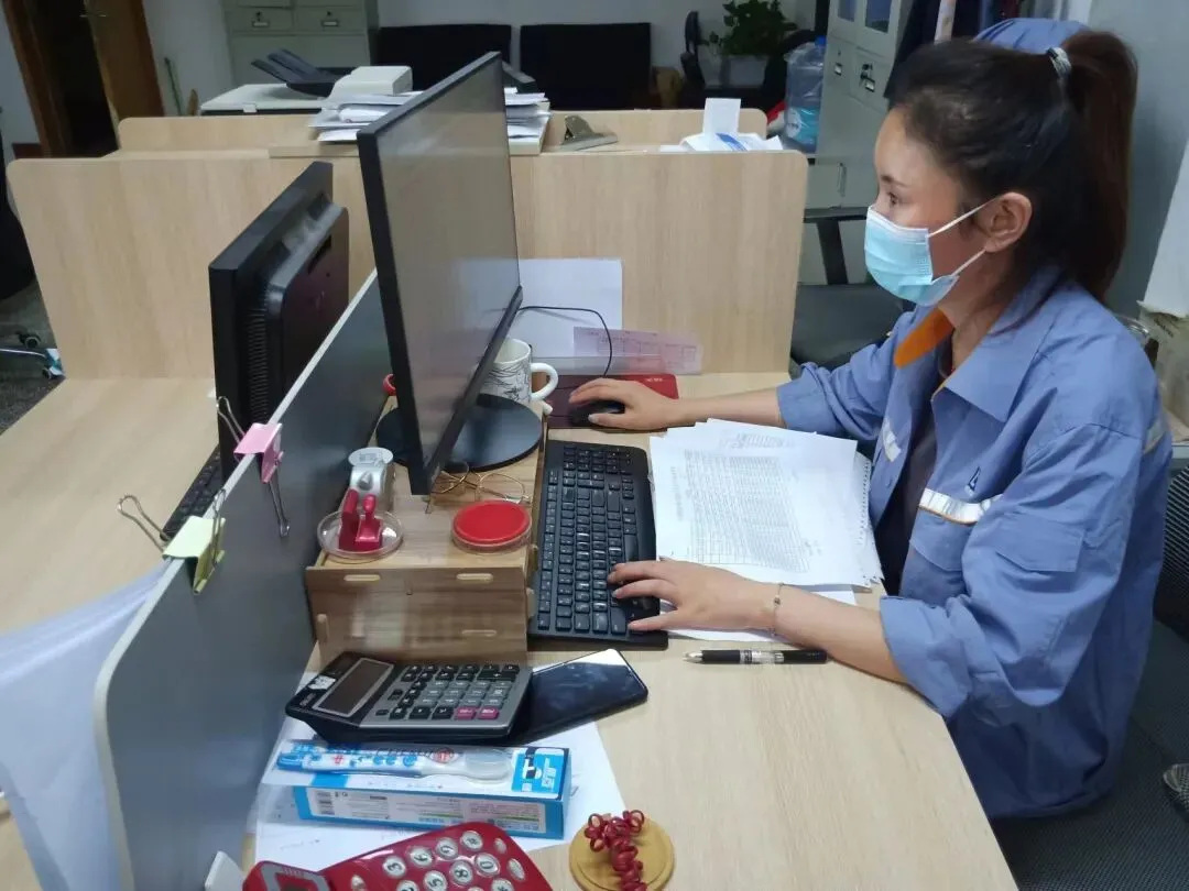 科技营销党支部组织党员干部员工积极抗击疫情保障生产