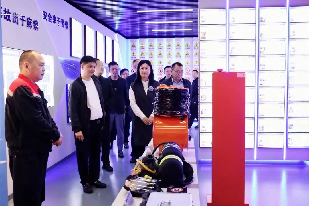 泸州市市场监管局局长路敦琴一行莅临冶控集团鑫阳基地考察调研