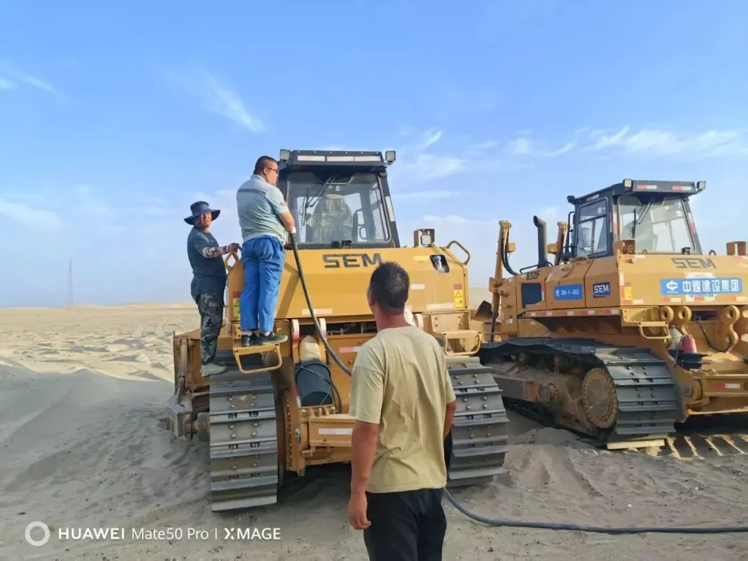 中石油新疆销售为重点工程加满油