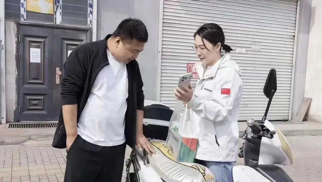 集中营销日丨吕梁农商银行把服务送到百姓心坎上