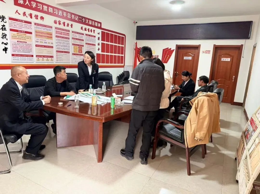 集中营销日丨吕梁农商银行把服务送到百姓心坎上