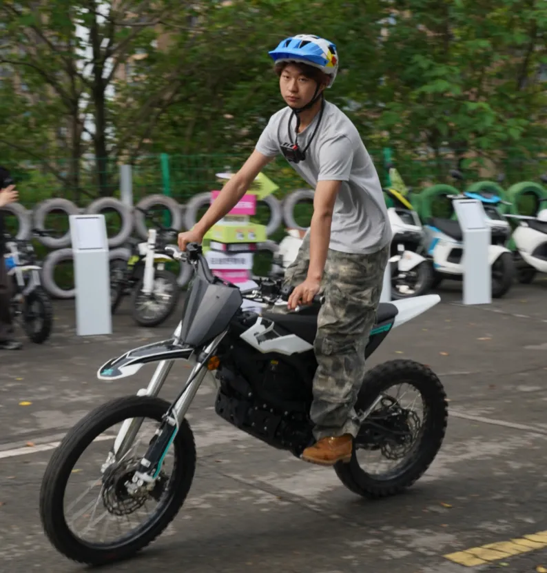 用AI重启电动车销售新模式,宗申森蓝这场重庆推介会有点“不一样”