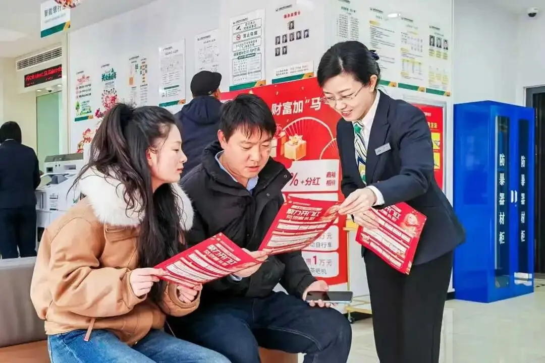 综合营销标兵|3486 万硬核业绩加持!泽州农商行程柯静深耕一线绽芳华