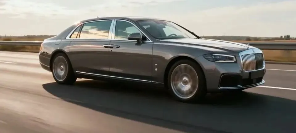 年销200万、吃下高端AT六成市场,采埃孚8AT明明有顿挫,为啥还成了“变速箱界奢侈品”?