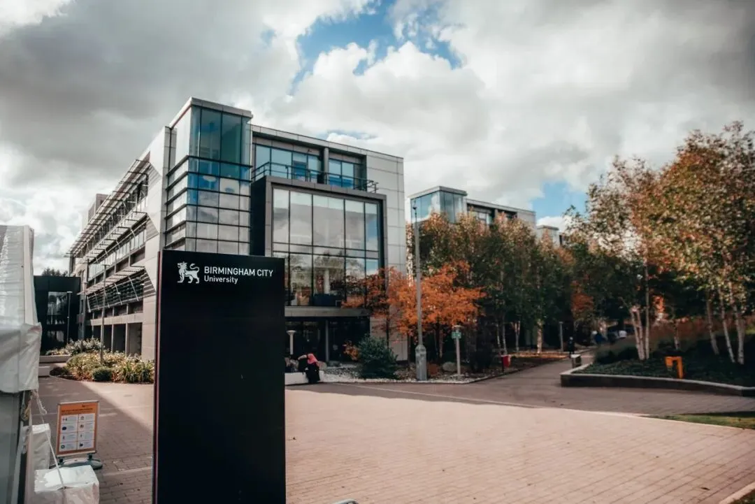 艾臻索引·英国大学 | 专科可读!市场营销 Top-up / 插读热门推荐院校推荐合集