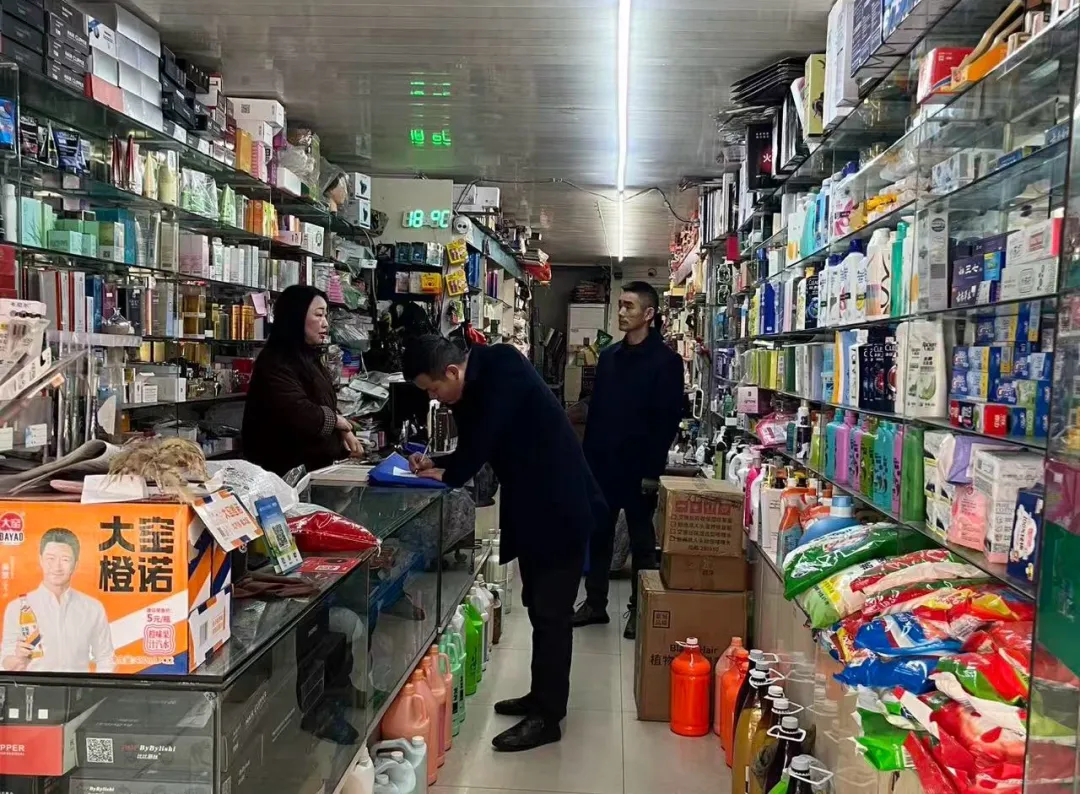 【六访六增】深耕小微市场 赋能实体经济——房县农商行九道支行扎实开展“大走访、大对接、大服务活动”