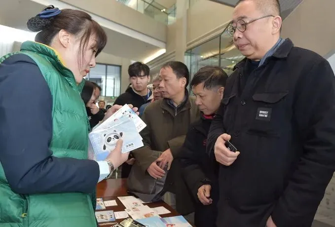 发行量太大,邮人大幅度减少!集邮市场萎缩成这样,谁来接盘?