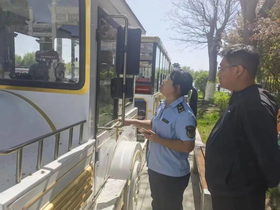 强化安全监管 保障游玩安全—师市市场监管局开展特种设备专项检查