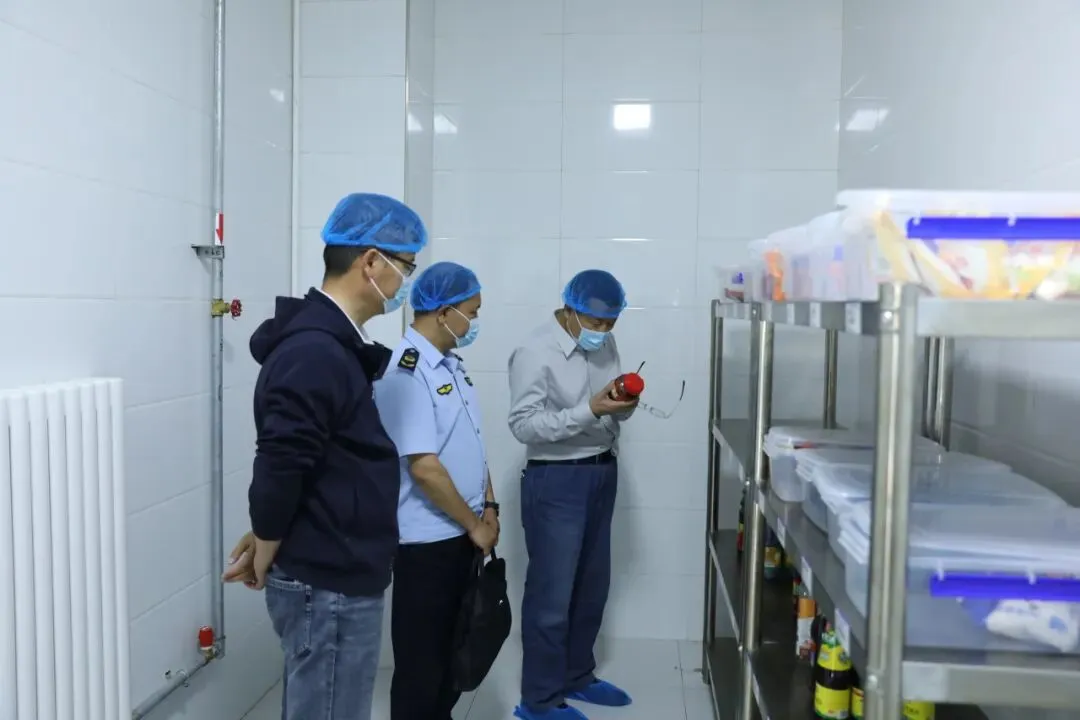 师市市场监督管理局赴产业园开展校园食品安全专项检查