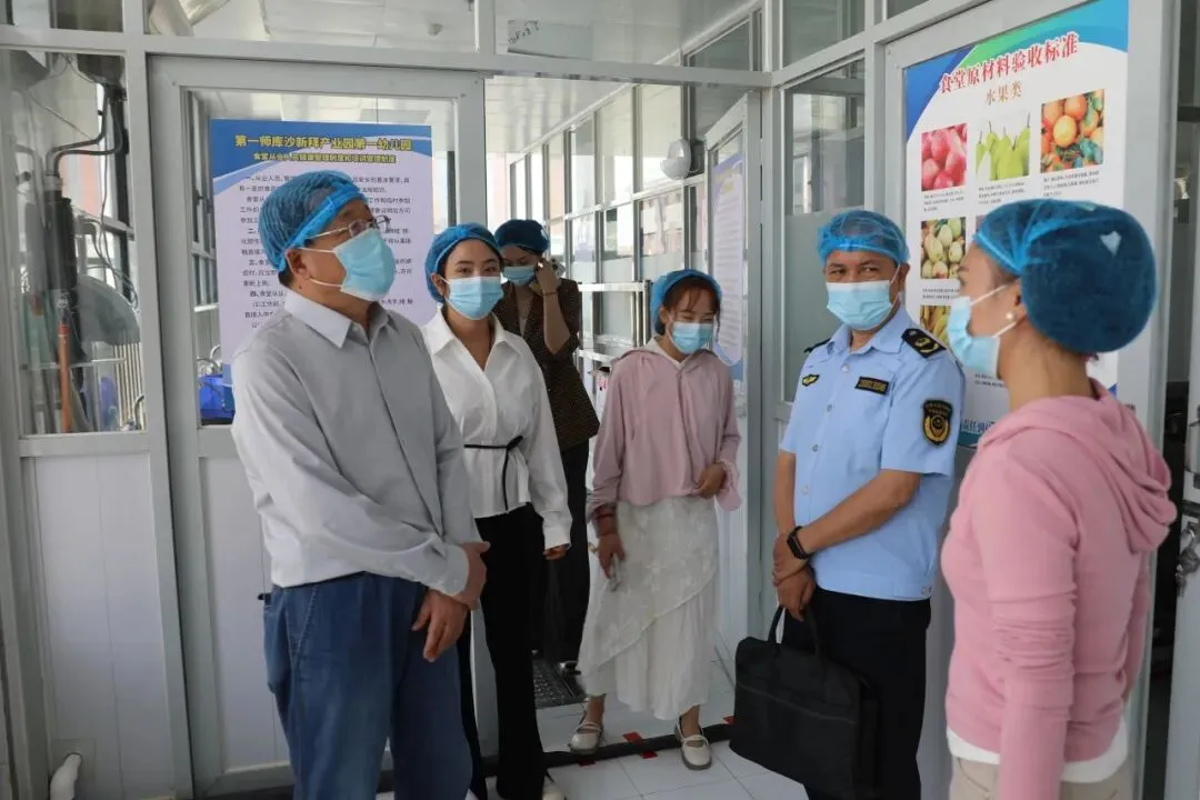 师市市场监督管理局赴产业园开展校园食品安全专项检查