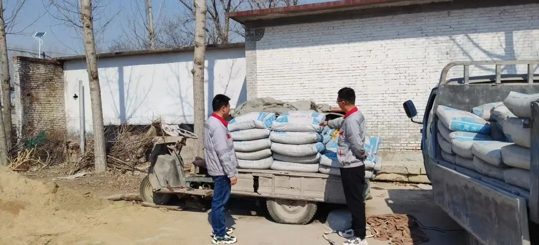 走访客户丨灵寿分公司开展袋装水泥市场专项调研