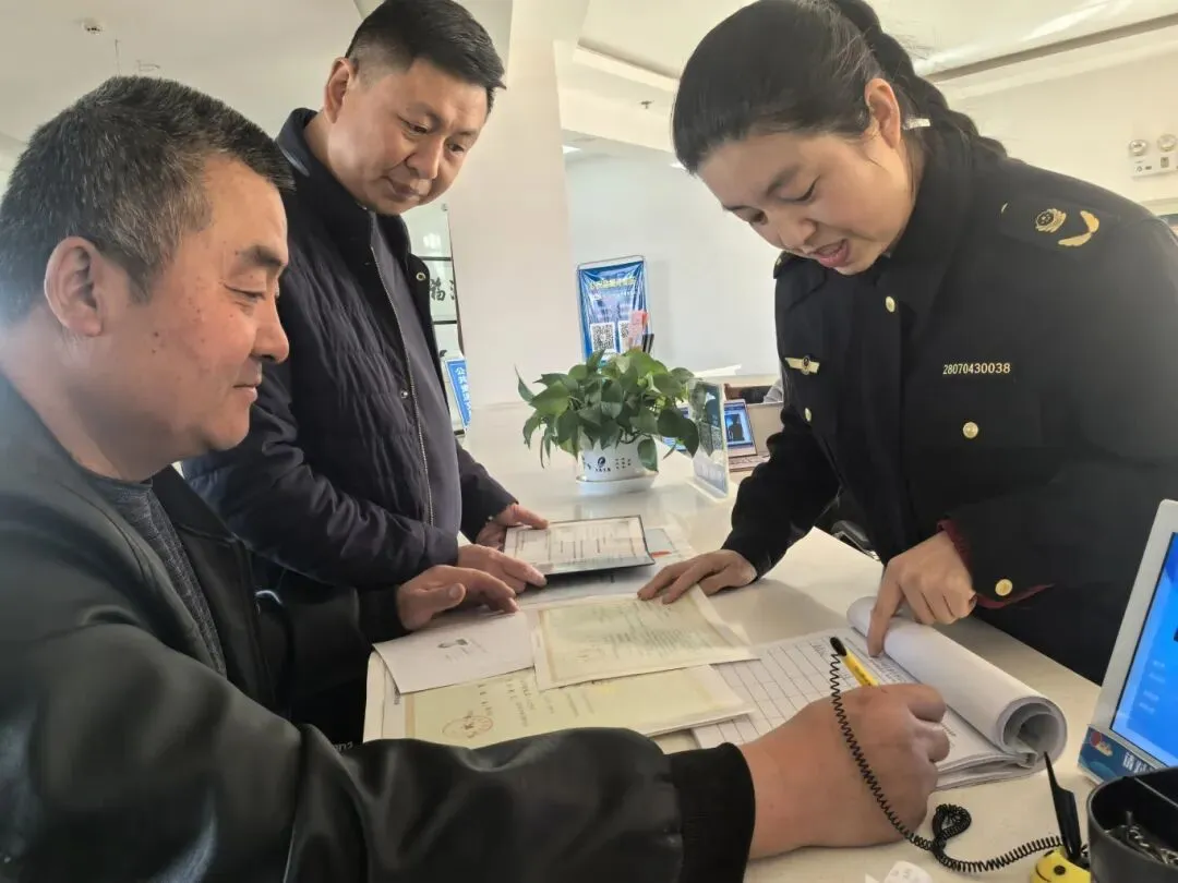 【“春雷”行动】临泽县市场监管局“开办餐饮店一件事”跑出便民利企加速度