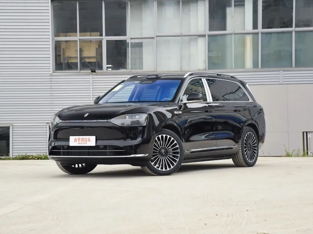 大型SUV市场彻底洗牌!小鹏GX预售39.98万,三零重力座椅,长途舒适直接躺平