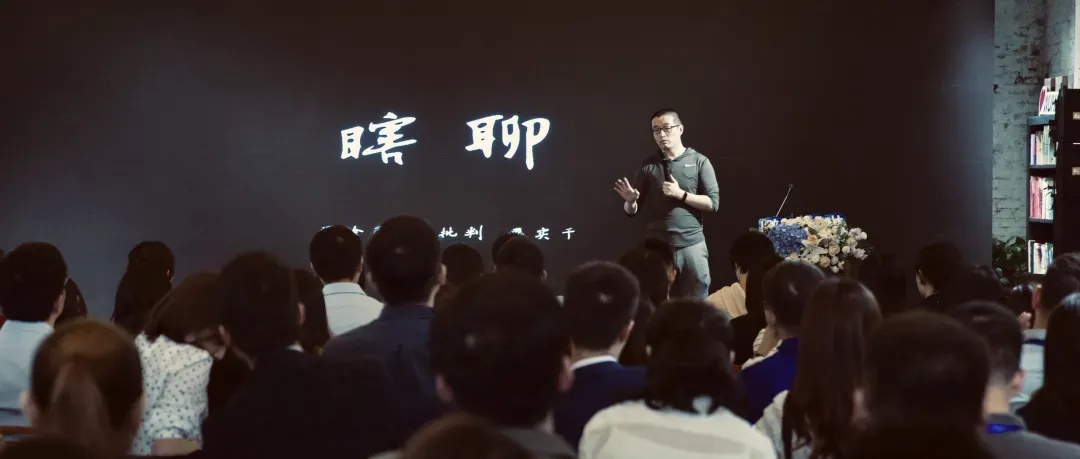 地产营销最蠢一句话,是客户起身要走时那句:“这是我们项目全套资料”