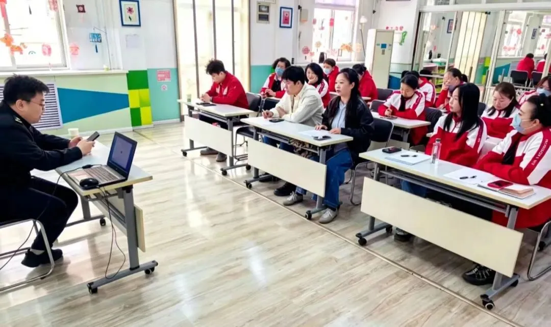 市场监管护航·筑牢安全防线——河北一幼联合望海楼市场监管所召开食品安全专题培训会