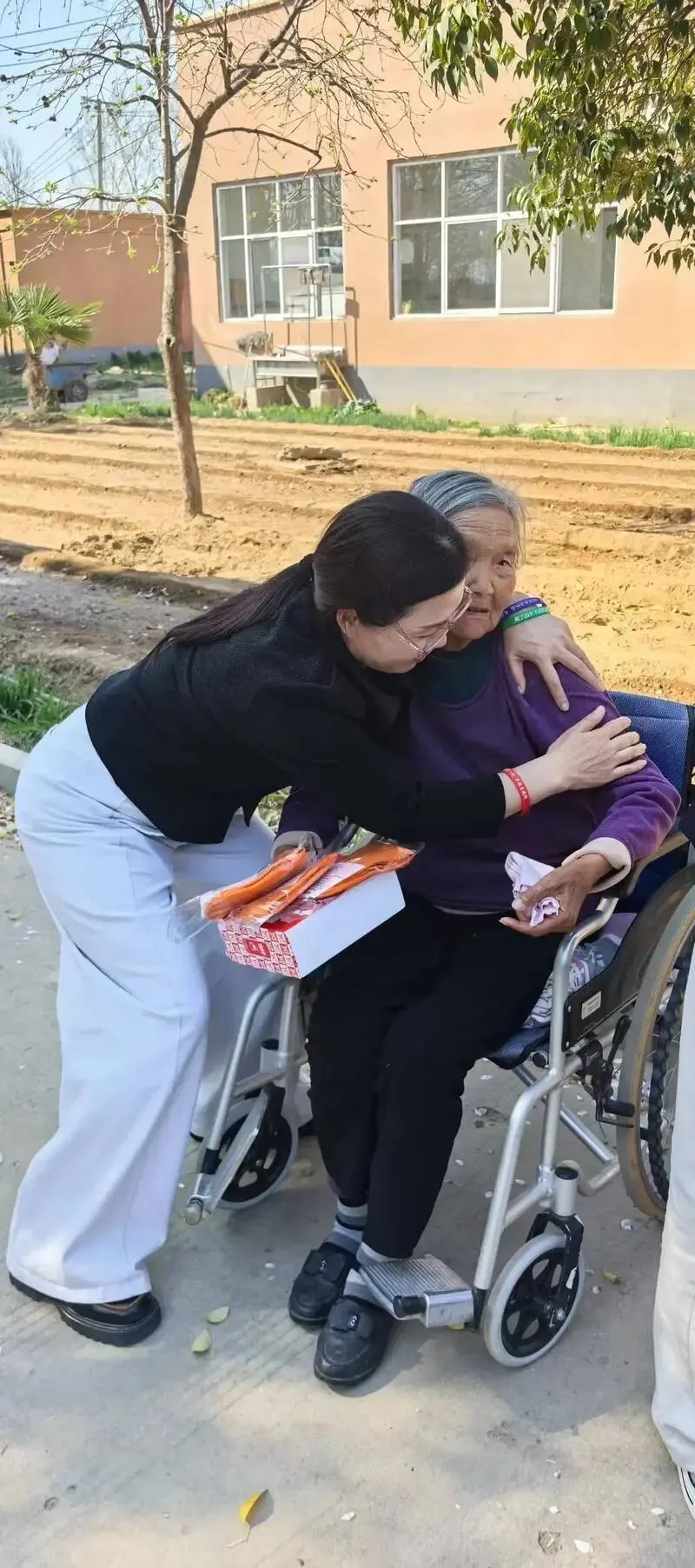 从“免费领鸡蛋”到掏光积蓄!保健品营销的5大套路