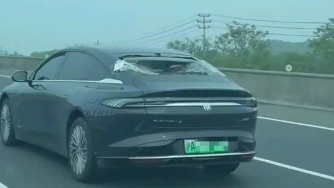 别克汽车接住流量,小成本大营销,还能广受称赞!