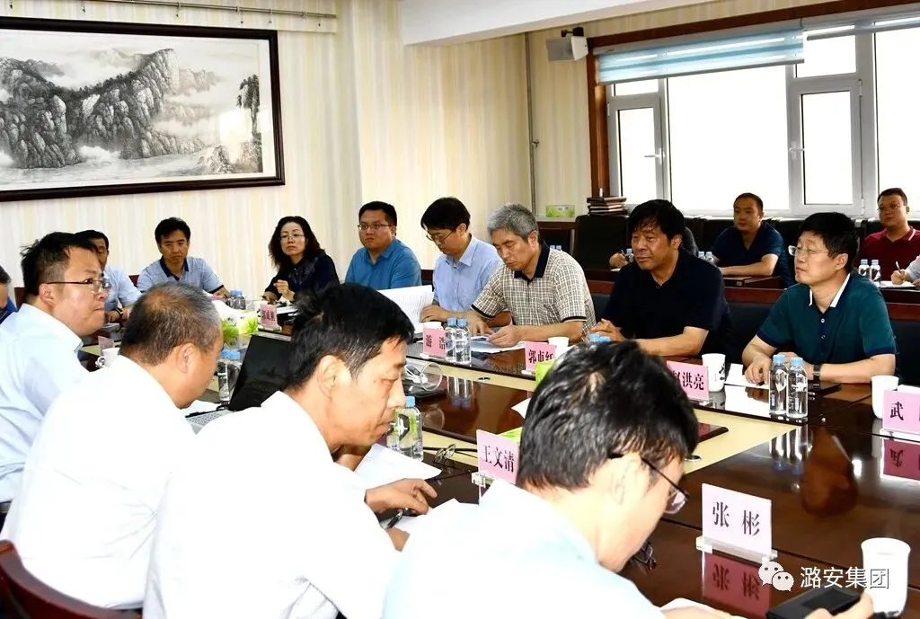 游浩 郭贞红深入集团营销总公司和新闻中心调研指导