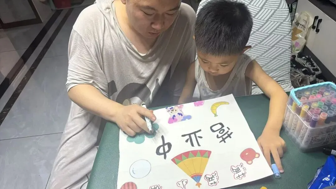 以市集育成长 以好物传温情——“跳蚤市场”里的生活实践活动