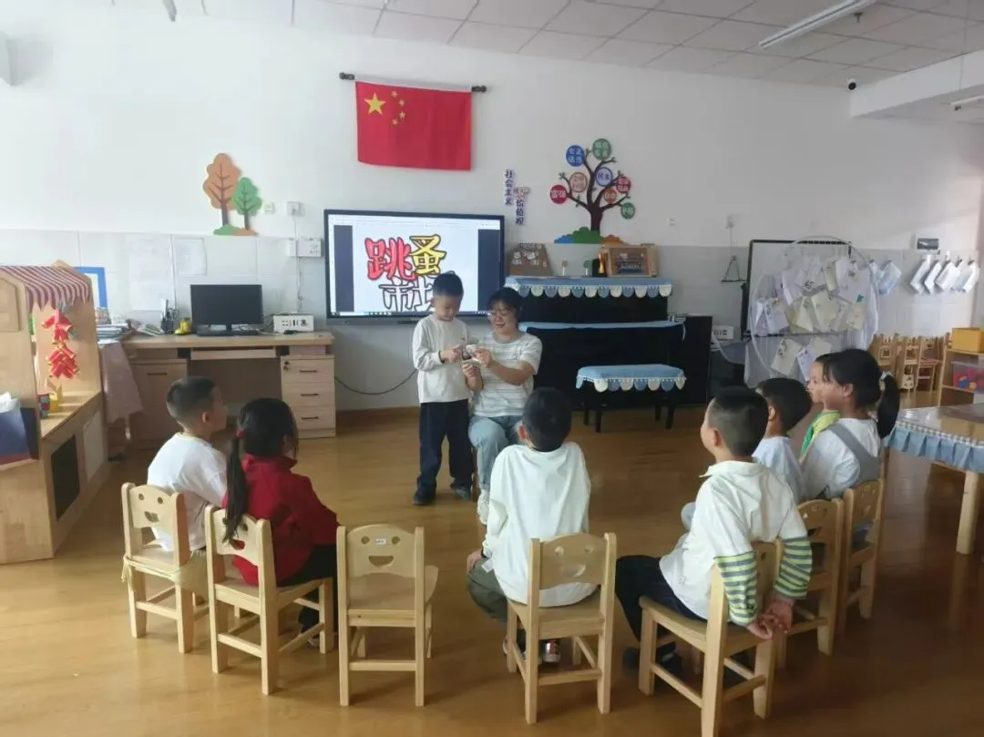 以市集育成长 以好物传温情——“跳蚤市场”里的生活实践活动