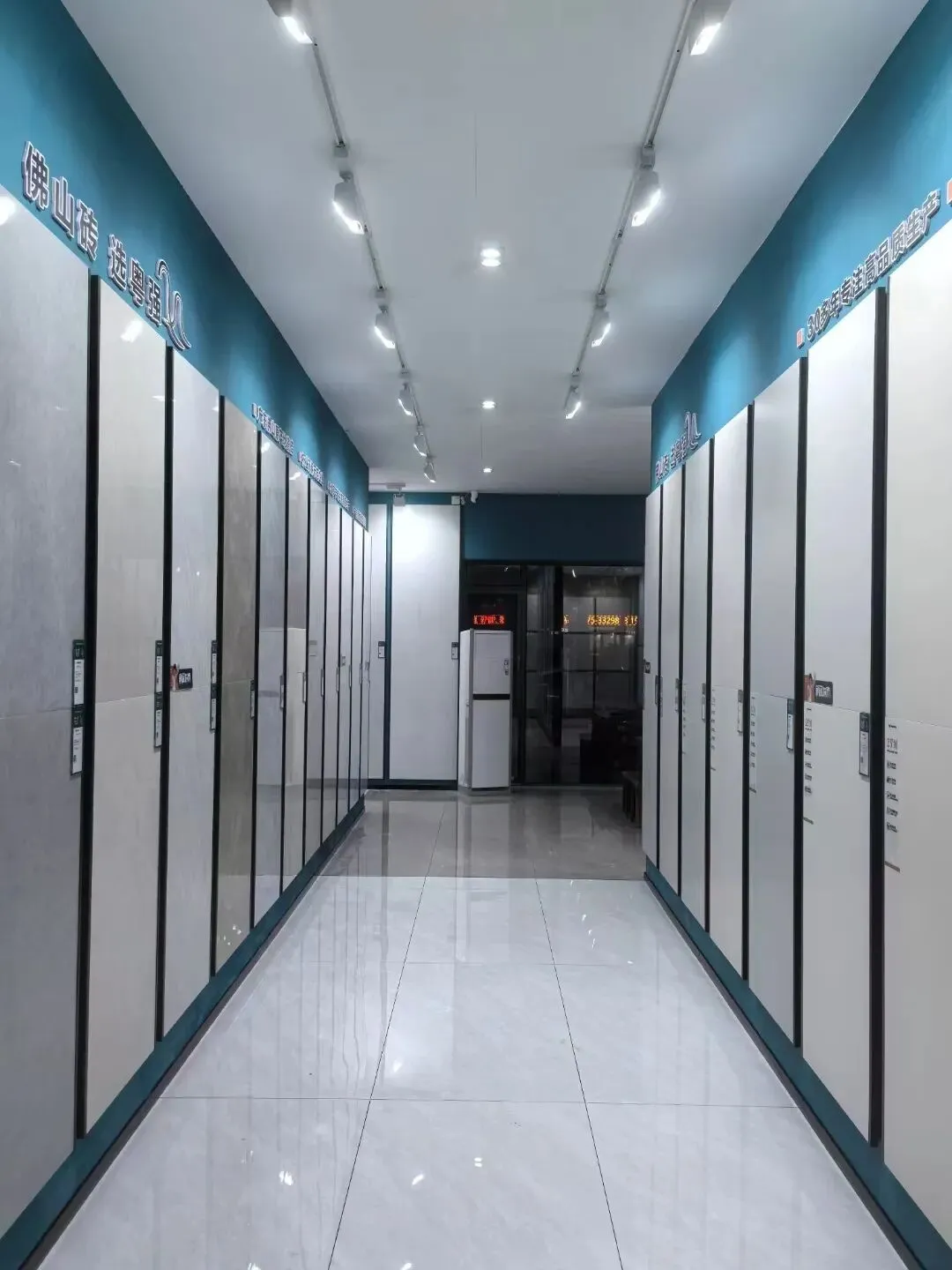 粤强瓷砖【聘】销售顾问(底薪3500)、抖音直播和视频拍摄、店长、设计师,高提成+旅游+奖金+福利