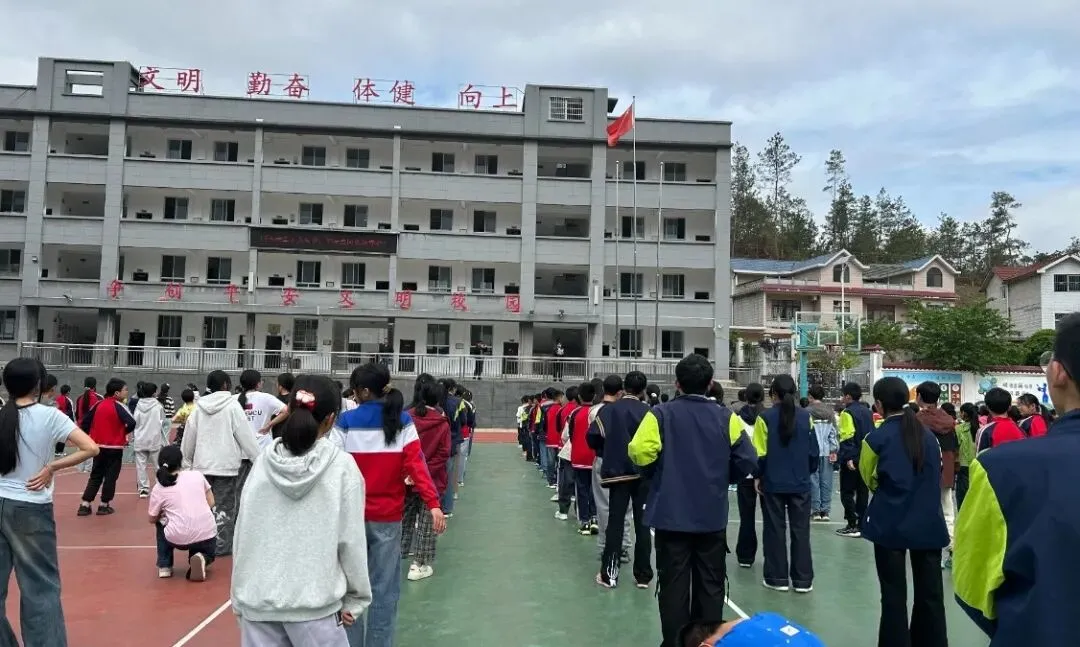 【国家安全教育月】罗田县市场监管局多形式开展国家安全日普法宣传