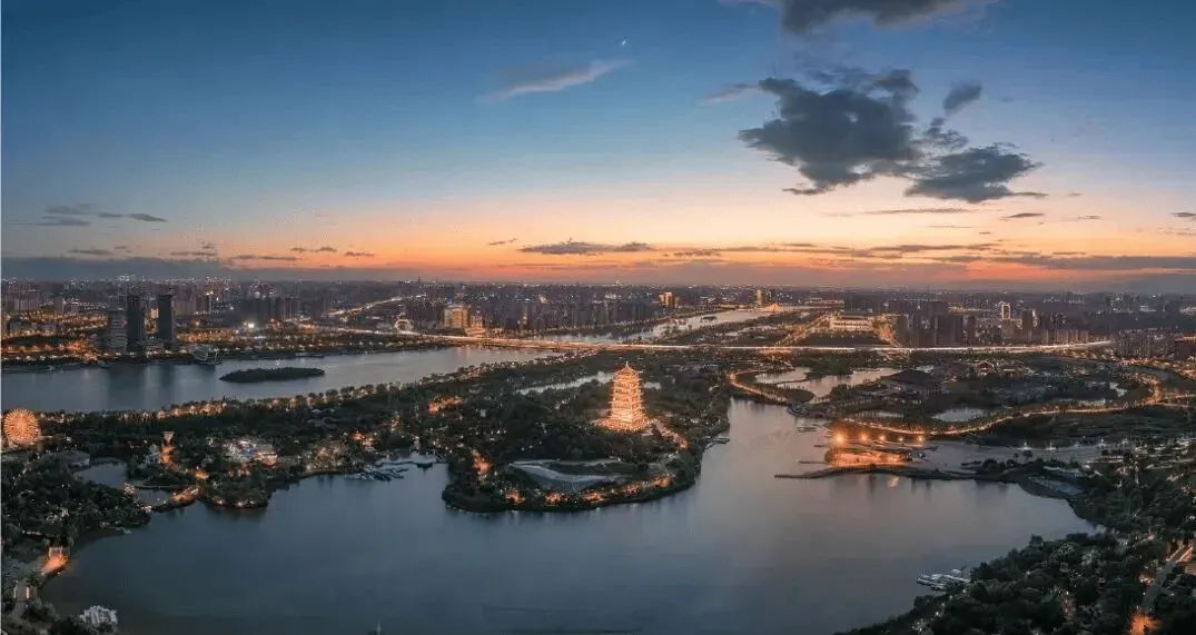 【营销中心电话】融投·誉璟臺→4月更新→稀缺河景 + 公园→环绕低密大盘 + 高配配套