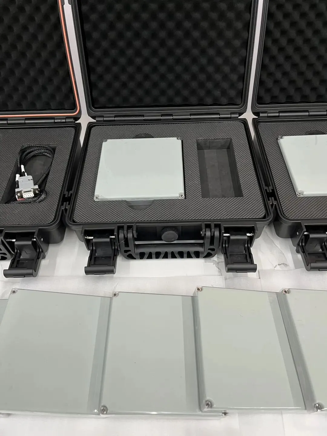 市场风云变化的,都要八阵元,我们正在做,下个月到,为您推荐四阵元的GIM吧,抗干扰+抗诱骗,价格只有以前的十分之一,单干扰接近120