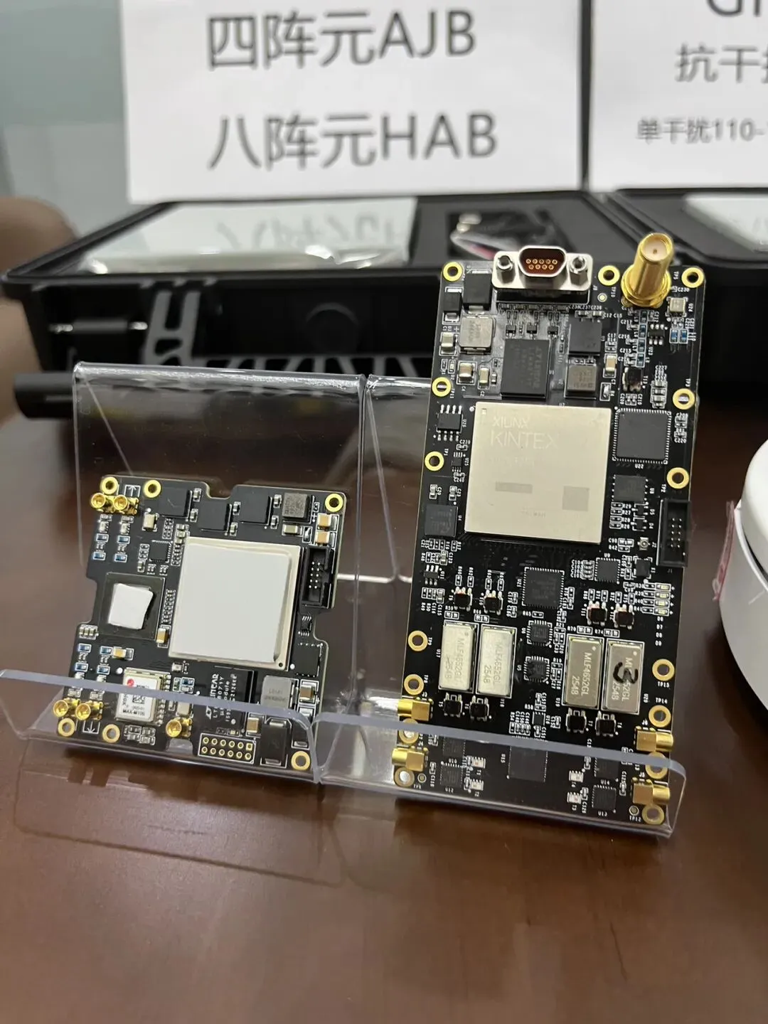 市场风云变化的,都要八阵元,我们正在做,下个月到,为您推荐四阵元的GIM吧,抗干扰+抗诱骗,价格只有以前的十分之一,单干扰接近120