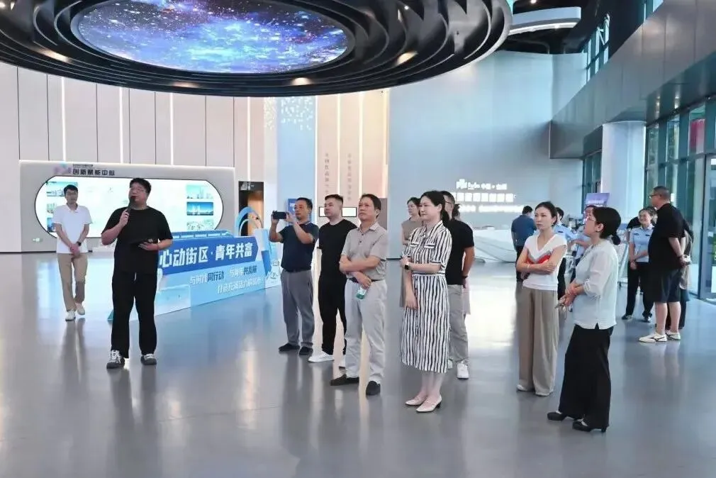 景德镇市市场监管局率企业代表赴浙江数字广告产业园学习考察