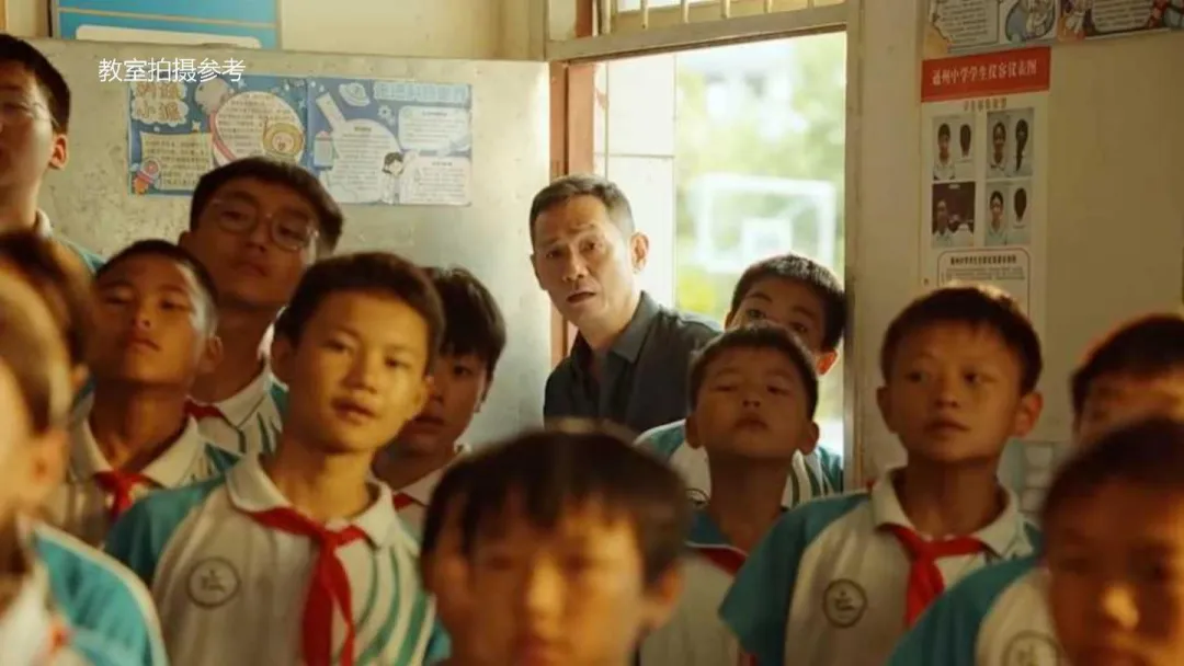 2025【创意营销】雷士照明「拾光计划」年度汇总片创意方案