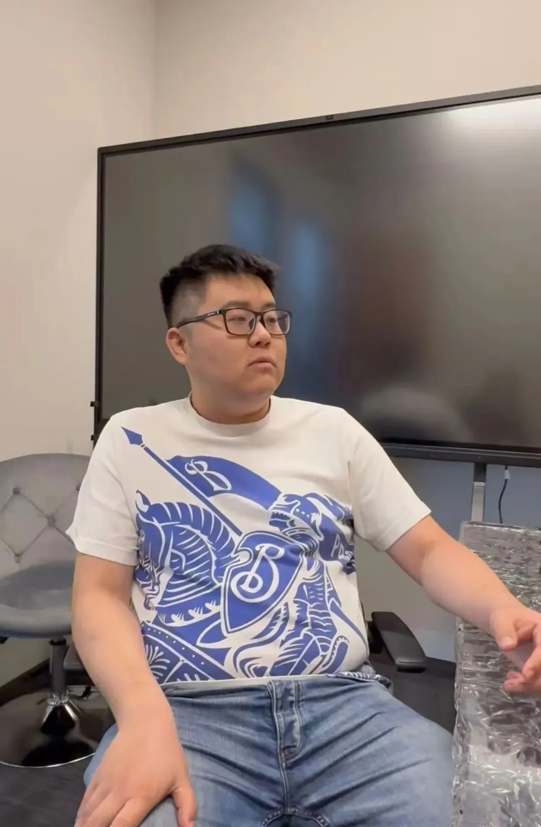 休斯顿家具市场太好做了,但是租仓库太难了