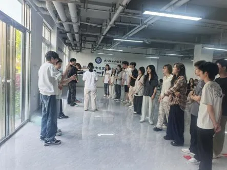 经济管理学院市场2501班成功举办“凝心聚力·携手同行”心理团辅活动