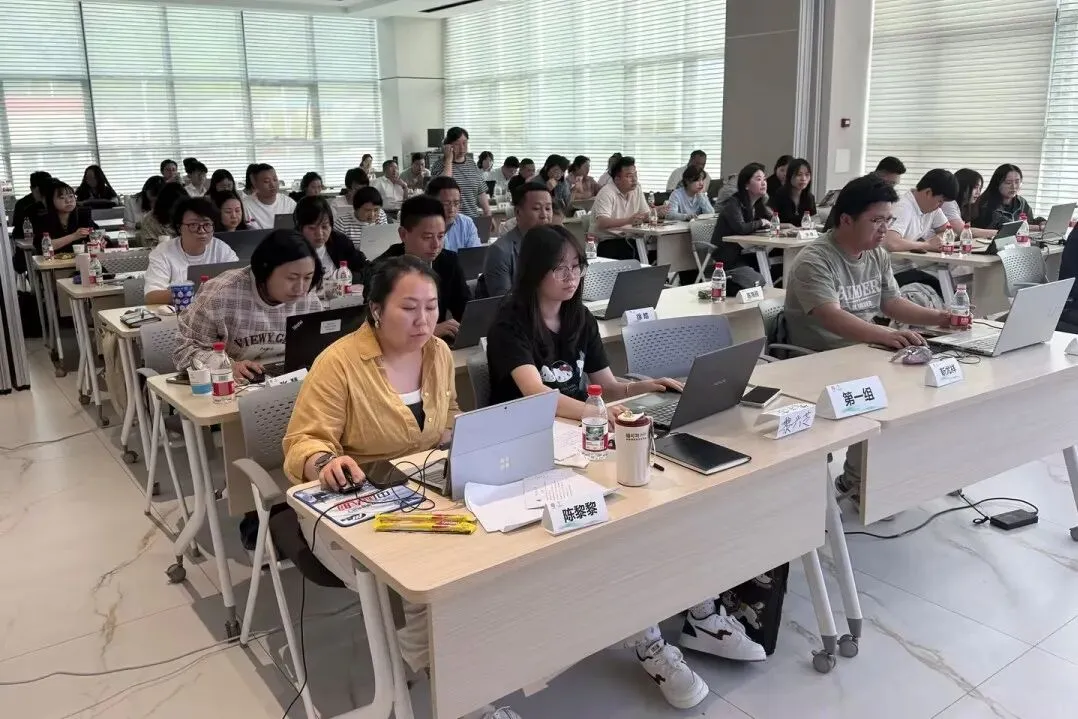 拥抱AI浪潮 赋能营销升级丨国药同济堂组织开展“AI赋能销售体系”专项培训