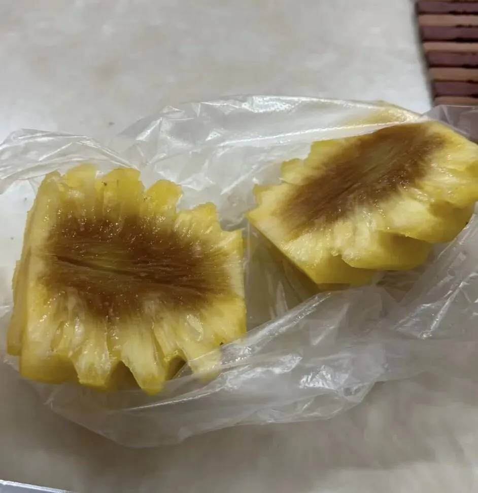 切开才发现!市场里这种菠萝,劝你别碰