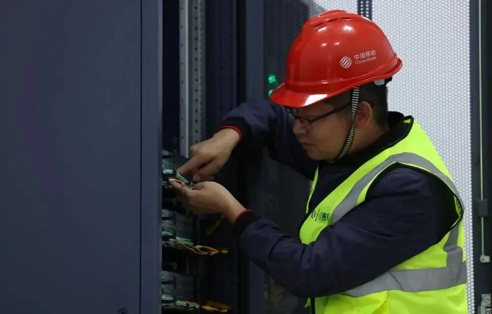 美国监控黑手彻底暴露!中国市场份额逆势暴涨41%,去美化路线图正式公布?