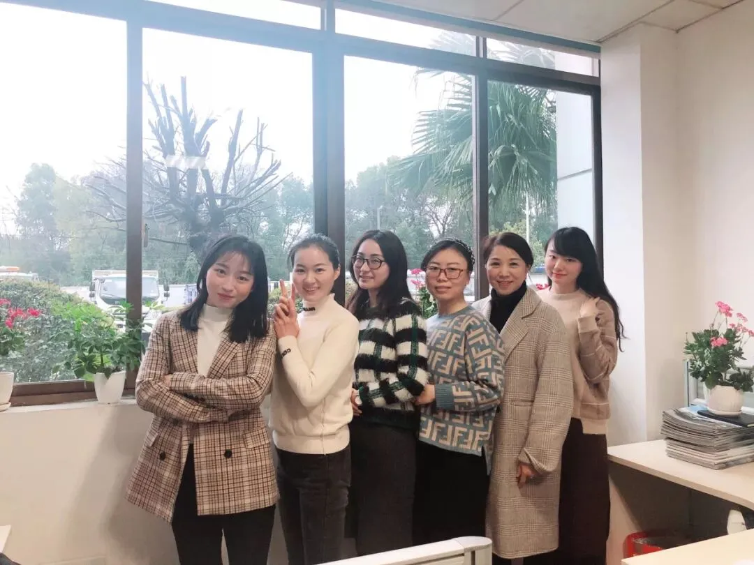 【赞】营销女将:扬服务之精神 展优雅之风采