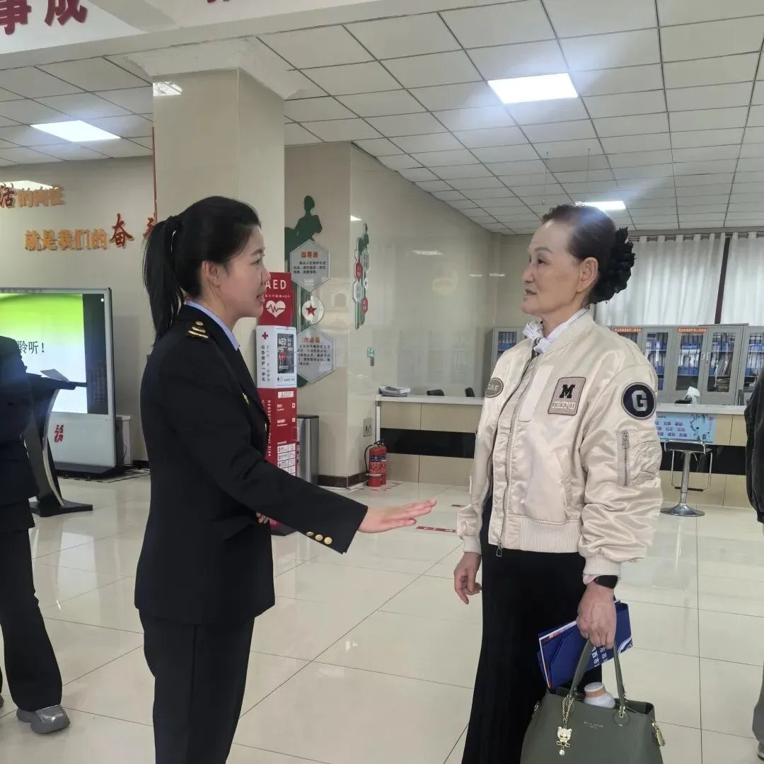 放心消费进社区——鸡西市市场监督管理局开展消费维权知识宣讲活动