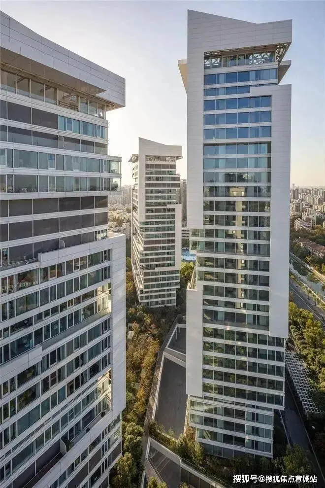 中鹰黑森林 | 中鹰黑森林 (营销中心) 官网 – 2026销售中心 (售楼处)-楼盘欢迎您 – 价格 / 户型 / 地址 / 环境 / 配套 / 交房时间 / 电话