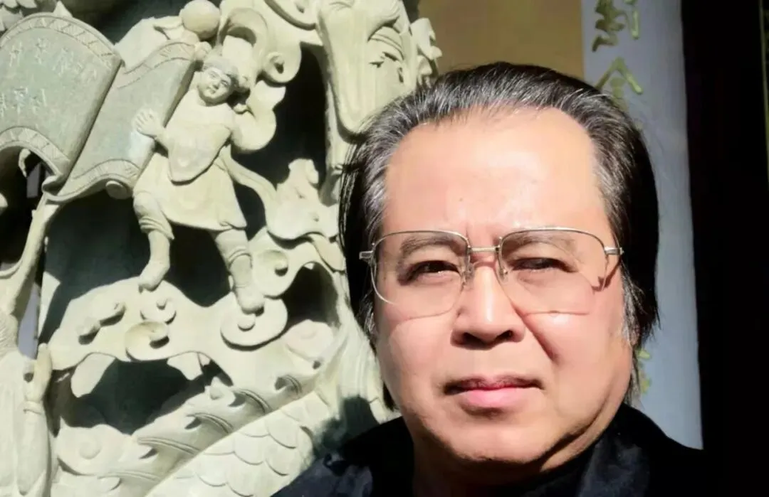 市场经济,让许多国人患上了短视病,沉迷于急功近利挣快钱.延续了几千年的中华传统农业,就是温水煮青蛙似的被洋人打残