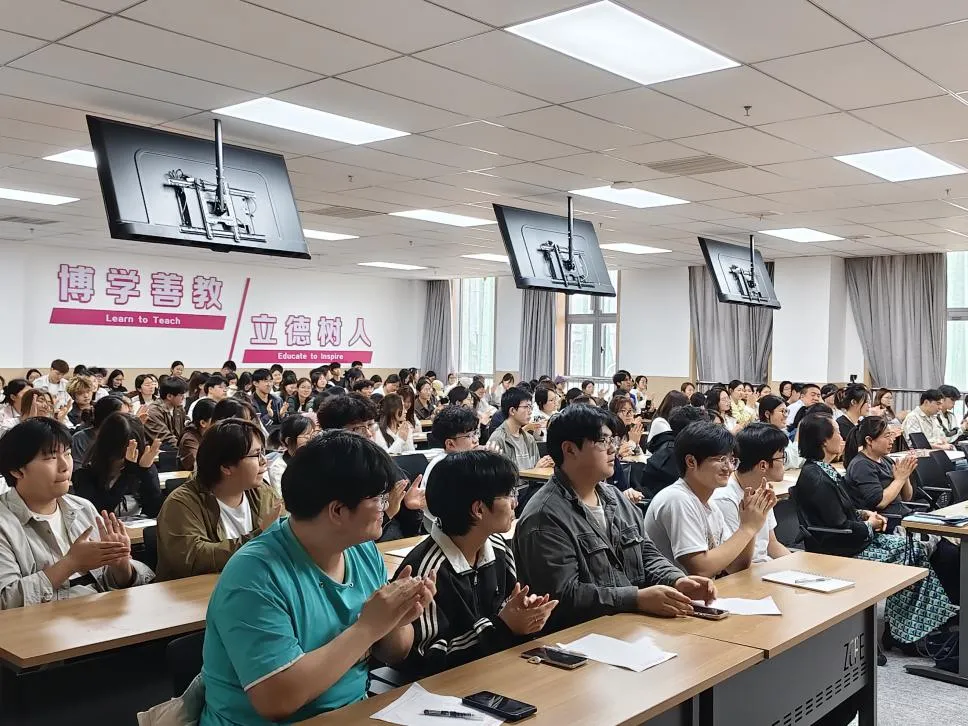 电商、营销、国贸在企业中的价值|商学院为大一新生开展专业讲座