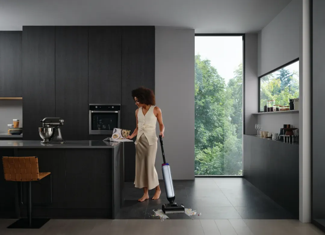 靠专业赢市场、凭专注登巅峰:添可洗地机四年全球第一