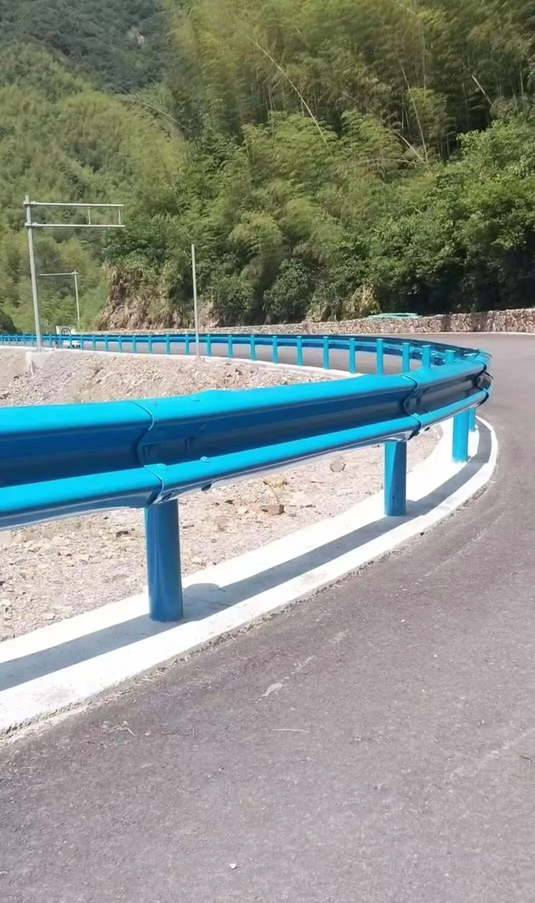 波形护栏详细规格、材质、适用路段及市场报价大全