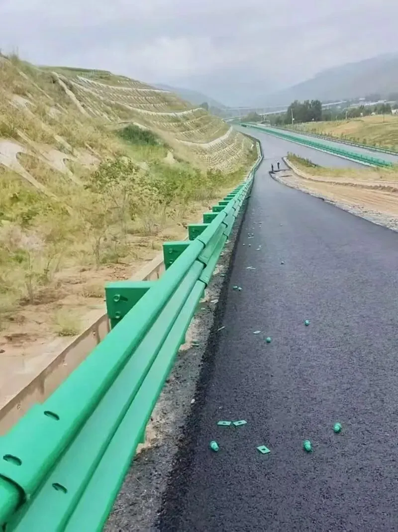 波形护栏详细规格、材质、适用路段及市场报价大全