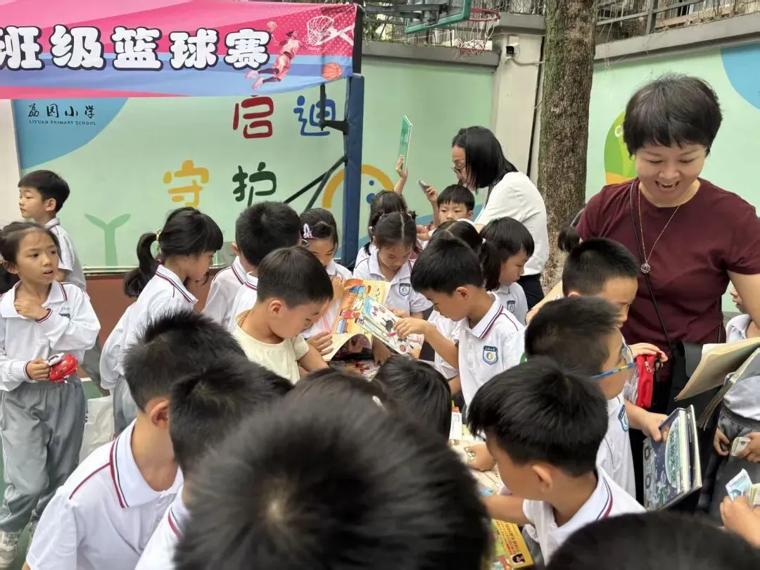 小市场,大爱心,一年级1班 跳蚤市场义卖暖心活动落幕!