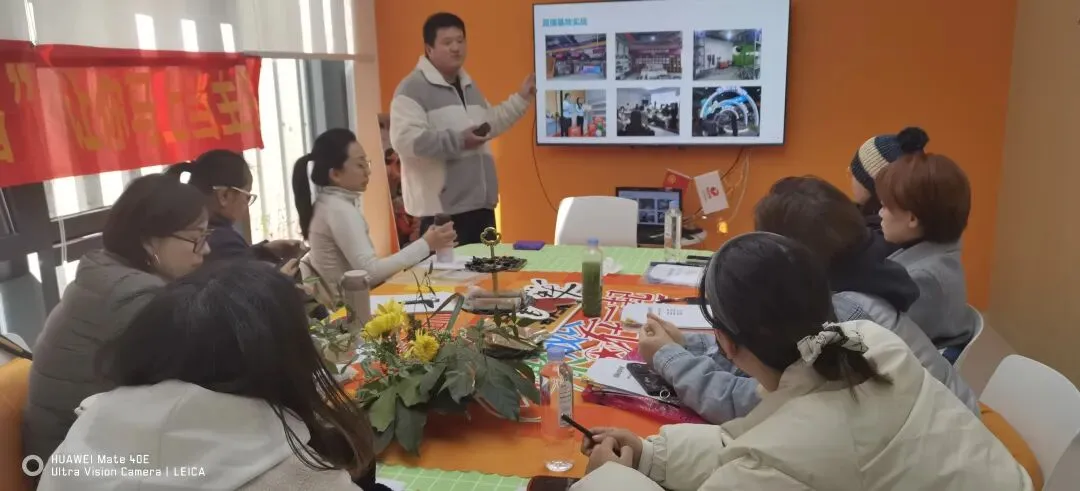 【达人领航】“码上播”新媒体营销工坊: 居民在家门口学直播、促就业、助治理