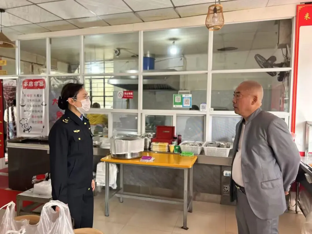 净化网络环境 守护舌尖安全——九隆市场监督管理所重拳整治网络餐饮
