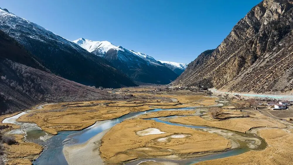【易境文旅】2026文旅市场研判: 告别“景区”,拥抱“场景”——文旅消费的底层逻辑正在被重写